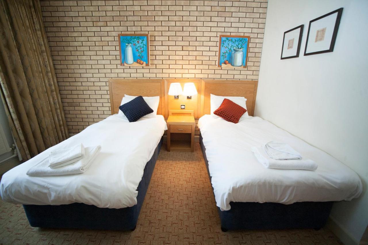 Buckerell Hotel